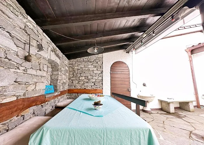 Casa Via Saleggi 10 아스꼬나